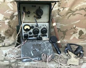 WS68 P  WIRELESS SET NO.68 P  Ricetrasmettitore spalleggiabile del 1942 WW2  Frequenza operativa da 1,75 - 2,9 Mhz in AM e CW Apparati radio