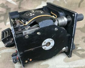 MGI Girodirezionale WWII  Microtecnica MGI  Utilizzato su aerei Italiani e Tedeschi Apparati radio militari