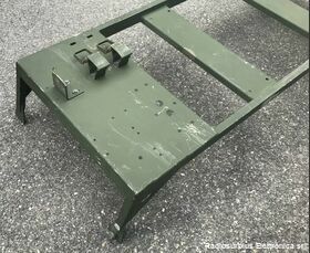 LEWA 580 3543-100 LEWA GmbH 580 3543-100  Telaio per montaggio stazione radio e antenna su Jeep militare Apparati radio