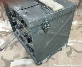 CRI-43044  TBY-8 type CRI-43044  Ricetrasmettitore coloniale della marina militare statunitense 28 - 80  Mhz in AM Apparati radio