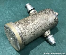 R.&S.UHF/TV R.&S.UHF/TV  Filtro UHF a una cella tarabile da 550 - 880 Mhz  Cavità in Ottone argentato, connettori tipo N Telecomunicazioni