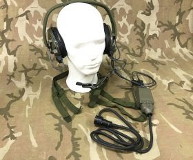 H-149/BA-M Cuffia con Microfono  H-149/BA-M  Cuffia con microfono completa di comando pettorale Accessori per apparati radio Militari
