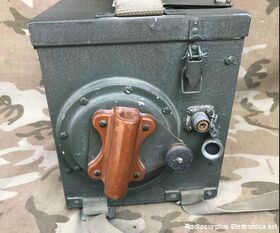 CRI-43044  TBY-8 type CRI-43044  Ricetrasmettitore coloniale della marina militare statunitense 28 - 80  Mhz in AM Apparati radio