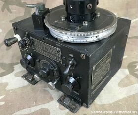 CQC-50061 CQC-50061  Radiogoniometro Aeronautico, completo di antenna loop Accessori per apparati radio Militari