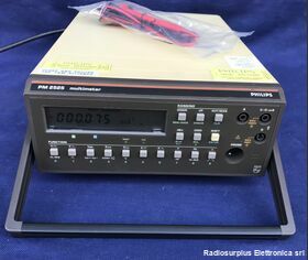PM2525 PHILIPS PM 2525  Multimetro digitale da banco Strumenti