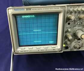 TEK 2232 TEKTRONIX 2232  Oscilloscopio analogico/digitale  due canali 100 Mhz Strumenti