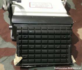 M-19 Periscopio da carro per visione notturna  M-19  Montato su carri M113, funziona con l'ausilio di luce infrarossa Militaria