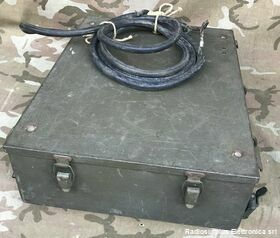 PE-97-A PE-97-A  Alimentatore a vibratore per stazione radio BC-659 o BC-620 Accessori per apparati radio Militari