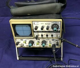 CS-1352 TRIO CS-1352  Oscilloscopio analogico 2 canali  15 Mhz Strumenti