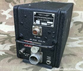 R89B/ARN5A R89B/ARN5A  Ricevitore Aeronautico Francese Apparati radio