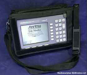 S810C /5 Site Master ANRITSU S810C /5 Analizzatore di antenne e linee di trasmissione Strumenti S810C /5 Site Master ANRITSU S810C /5 Analizzatore di antenne e linee di trasmissione Strumenti