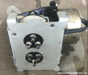 CR2795B105A1 CR2795B105A1  Regolatore DC 28 Volt Generatore di tensione Accessori per apparati radio Militari