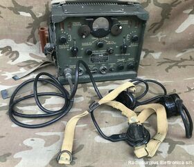 CRI-43044  TBY-8 type CRI-43044  Ricetrasmettitore coloniale della marina militare statunitense 28 - 80  Mhz in AM Apparati radio