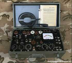 I-177-B F Tube Tester I-177-B Armee Francaise Prova valvole In ottimo stato, con manuale originale. Accessori per apparati radio Militari
