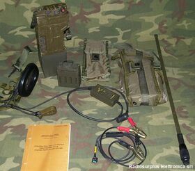 RV2-400 Ricetrasmettitore portatile VHF RV-2/400 Apparati radio militari