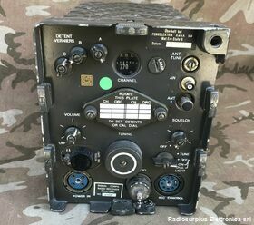 R-108/GRC Ricevitore Ausiliario  R-108/GRC  Ricevitore ausiliario in sintonia continua da 20 a 28  Mhz Apparati radio