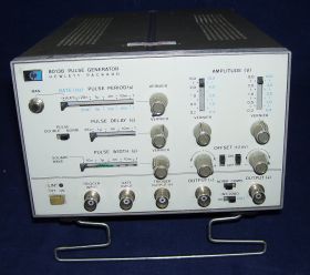 HP 8013B Pulse Generator HP 8013B Strumenti