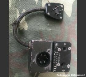ZA 13348 ZA 13348  Indispensabile accessorio per collegare la batteria,  la cuffia e il microfono alla radio WS 38 Accessori per apparati radio Militari