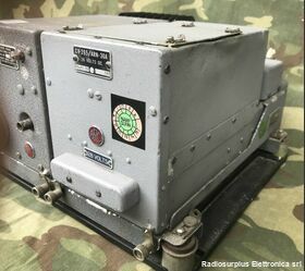 AN/ARN-30D AN/ARN-30D (ARC)  Set Radio VHF per navigazione Aerea da 108 a 126,9 Mhz Apparati radio