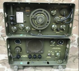 AN/GRR-5 R-174/URR  Stazione radio ricevente in AM e CW da 1,5 a 18 Mhz Apparati radio
