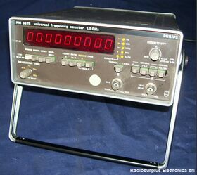 PHILIPS PM 6676 Universal Frequency Counter  PHILIPS PM 6676 Strumenti