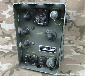  RT-53 (B) / TRC-7  Ricetrasmettitore VHF canalizzato in AM da 100 a 156 Mhz Apparati radio