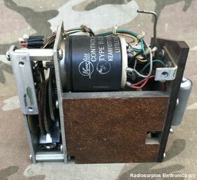 R-110-2B  Collins R-110-2B  Induttanza variabile da 2 - 80 micro Henry 100 Watt Componenti elettronici