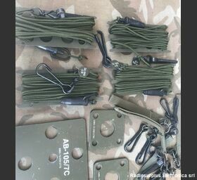 AB-105 AB-105  Kit per ancoraggi pali antenna da campo diametro 35 Accessori per apparati radio Militari