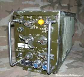 R-442A Ricevitore VHF R-442A/VRC Apparati radio militari