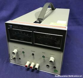 HP 6002A P 6002A  Alimentatore lineare da banco  Regolabile da 0-50 Volt  0-10 Amper  200 Watt Strumenti