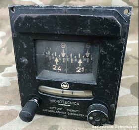 MGI Girodirezionale WWII  Microtecnica MGI  Utilizzato su aerei Italiani e Tedeschi Apparati radio militari