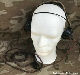 DLR N°5 CUFFIA W.S. Inglese  DLR N°5  I.T.BA5  Completa di cavo telato e connettore Accessori per apparati radio Militari
