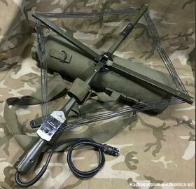 SC5434A Antenna a Loop  SC5434A  Utilizzata con le stazioni radio SCR536  per la ricezione direzionale di un segnale, in banda 3,5 a 6 Mhz Accessori per apparati radio Militari