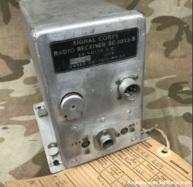  BC-1033-B  Ricevitore del sistema strumentale di bordo ILS (radiofaro) Apparati radio
