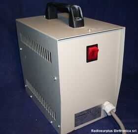 Autotrasf1,6Kw Autotrasformatore 220/110 Volt  da 2 KVA Alimentatori Autotrasf1,6Kw Autotrasformatore 220/110 Volt  da 2 KVA Alimentatori