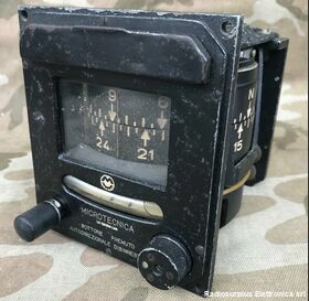MGI Girodirezionale WWII  Microtecnica MGI  Utilizzato su aerei Italiani e Tedeschi Apparati radio militari