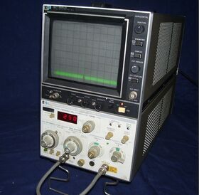 HP8557A Spectrum Analyzer  HP 8557A Analizzatori di spettro - Network