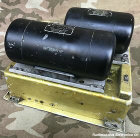 J-68/ARC-3 J-68/ARC-3  Scatola di derivazione con alimentazione  della stazione radio AN/ARC-3 Accessori per apparati radio Militari