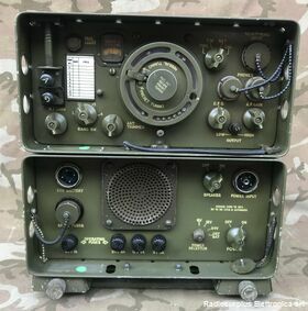 AN/GRR-5 R-174/URR  Stazione radio ricevente in AM e CW da 1,5 a 18 Mhz Apparati radio