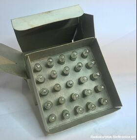 MINIAERONAUTICA lotto 5 pezzi Lampada miniatura ad Incandescenza  MINIAERONAUTICA  28Volt 1,1Watt Componenti elettronici