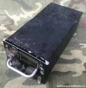 D403M Ultra Electrnics type D403M  Ricetrasmettitore Aeronautico   montato su elicotteri della RAF Apparati radio