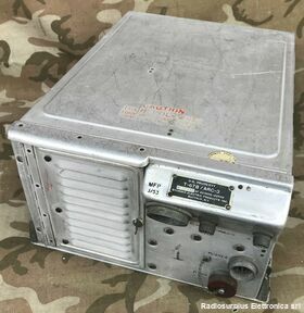 T-67B/ARC-3 T-67B/ARC-3  Trasmettitore Aeronautico  U.S. Army  Frequenza da 100 a 156 Mhz Apparati radio