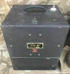  BC-221-Q  Frequenzimetro eterodina da 125 Khz a 20.000 Khz Accessori per apparati radio Militari