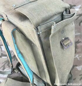 20TPL ITT-RACAL 20TPL  Ricetrasmettitore spalleggiabile in HF  Riceve e trasmette su 23 canali quarzati in AM-CW-LSB-USB Apparati radio