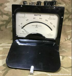 CROMPTON PARKINSON Wattmeter  D.C. - A.C.  CROMPTON PARKINSON  Wattmetro 0-5 A   0-600 Volt Accessori per apparati radio Militari