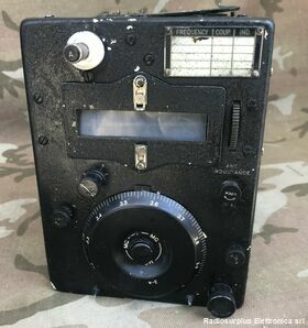 BC-696-A BC-696-A (T-19/ARC-5)  Trasmettitore  Aeronautico  U.S. Army  Frequenza da 3 a 4 Mhz Apparati radio militari