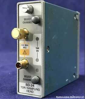 TEKTRONIX 11801B Digital Sampling Oscilloscope  TEKTRONIX 11801B Strumenti