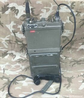 ER-79A ER-79A  Versione Francese della PRC-8 USA Apparati radio