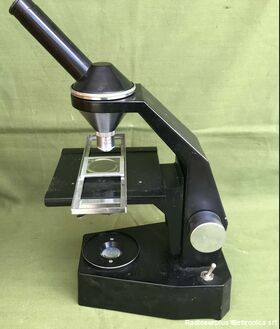 GILLETT & SIBERT M33411 Comparison Microscope Unit  GILLETT & SIBERT M33411   Microscopio con accessori  Scatola originale in legno Miscellanea