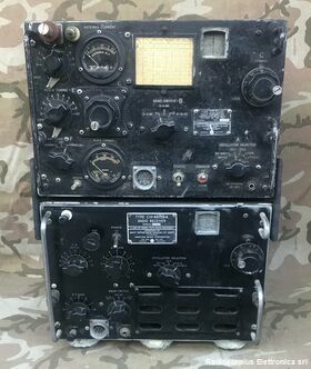TCS-12 COLLINS TCS-12  Gamma difrequenza da 1,5 a 12 Mhz AM / CW Apparati radio